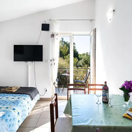 Appartement Stunning In With House Sea View Omiš